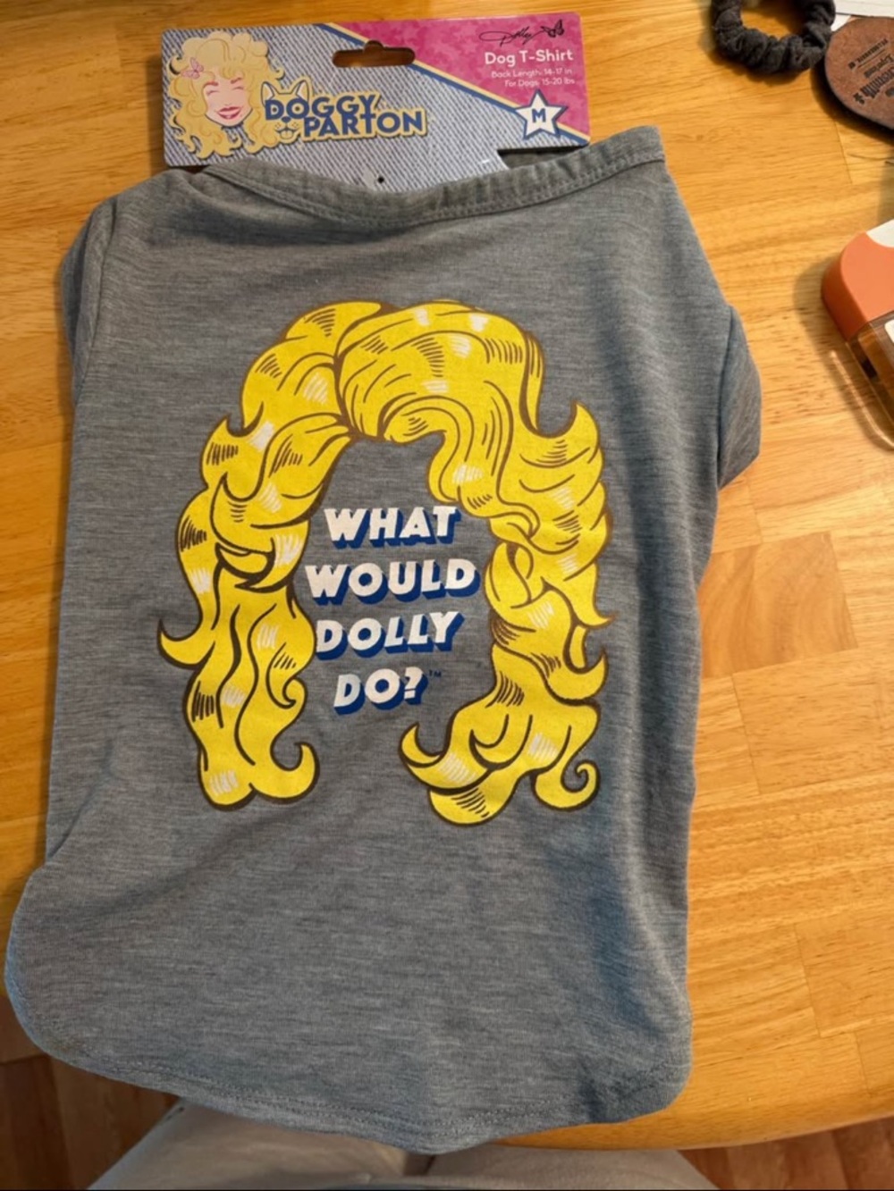 'What Would Dolly Do?' Gray & Yellow Dog T-Shirt - M